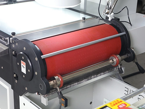 Vacuum pull roller (optional)