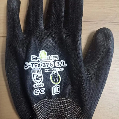 Heat-transfer-printed glove